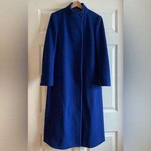 Juster Woman Size 8 Elegant Blue Long Coat